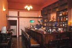 BAR ROBIN HOOD Bucuresti 13.jpg